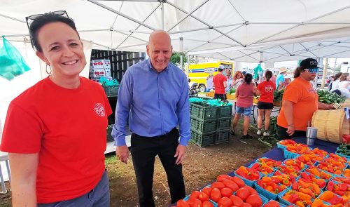 Secretary Wengryn with Martie Buzby, of A.T. Buzby Farms in Salem County, one of the growers who sells produce at the Ocean City Farmers Market each week. Others include Pleasant Valley Farm (Atlantic County), pictured below, Duffield’s (Gloucester County), and Schober’s (Gloucester County).